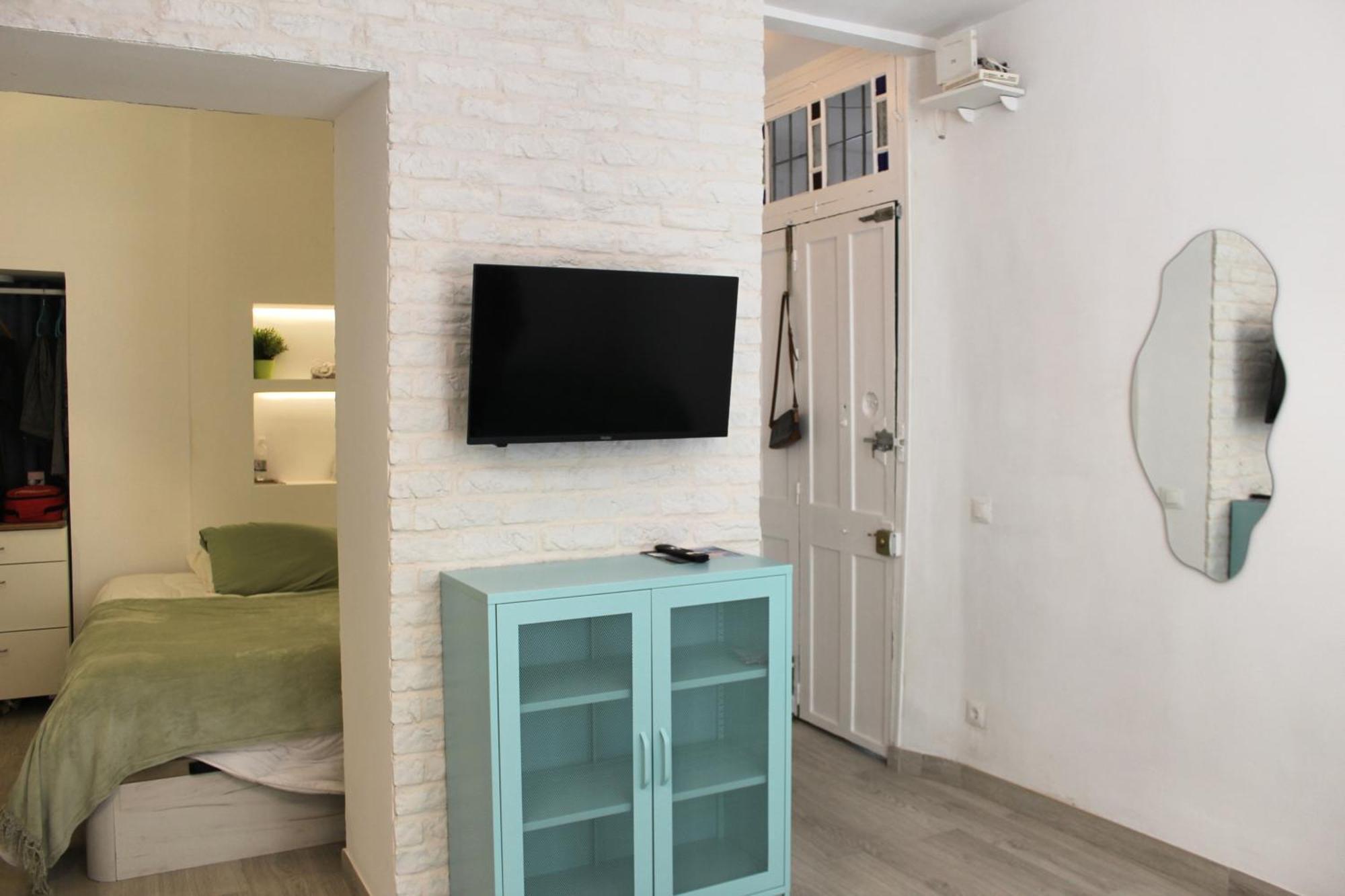 Iyourbasics Lovely Studio Hinestrosa 23 Free Wifi&Ac Málaga Extérieur photo